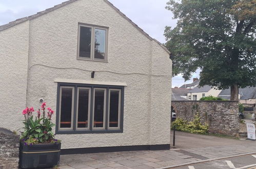 Photo 19 - Charming 1-bed Loft in Caerleon