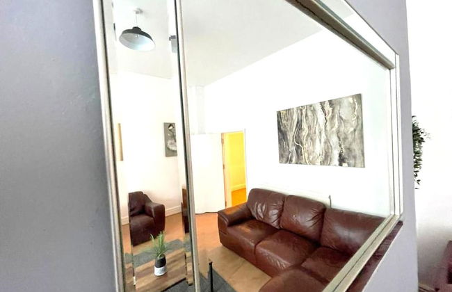 Spacious 2-bed Apartment With Hot tub and Parking - Foto 3