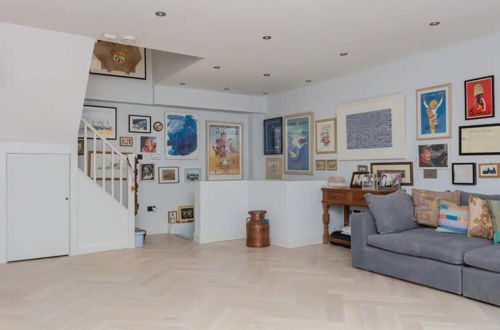 Foto 11 - Contemporary 2 Bedroom House in Vibrant Shepherds Bush