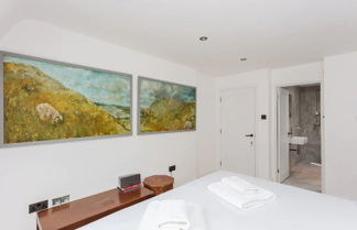 Foto 2 - Contemporary 2 Bedroom House in Vibrant Shepherds Bush