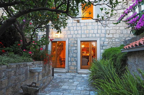 Photo 8 - 4 Bedroom Villa In Old Cavtat