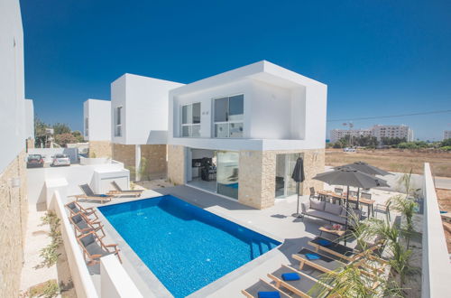 Photo 1 - 4 Bedroom Villa With Privaet Pool in the Center Protaras Vie Bleu Villa Vb1