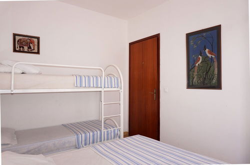 Foto 2 - Flat for 5 With Shared Pool 180m From the Beach