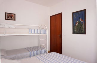 Photo 2 - Flat for 5 With Shared Pool 180m From the Beach