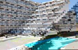 Foto 1 - Flat for 5 With Shared Pool 180m From the Beach