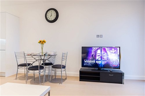 Photo 13 - Alexandra Palace Luxury Serviced Apartments In St Albans