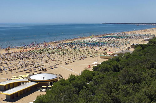 Foto 16 - Seafront Flat With Amazing View in Lignano Pineta