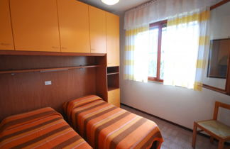 Foto 3 - Comfort and Beach Proximity for Up to 5 Guests