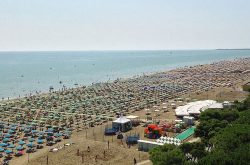 Foto 21 - Seafront Flat With Amazing View in Lignano Pineta