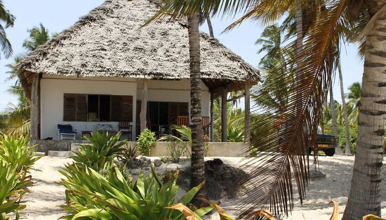 Photo 1 - Hansen Beach Villa