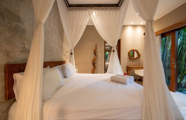 Astonishing Jungle Villa, 4 BR, Ubud With Staff - Foto 6