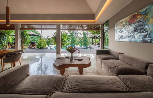 Astonishing Jungle Villa, 4 BR, Ubud With Staff - Foto 23