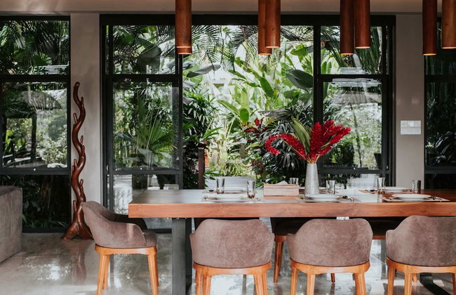 Astonishing Jungle Villa, 4 BR, Ubud With Staff - Foto 19