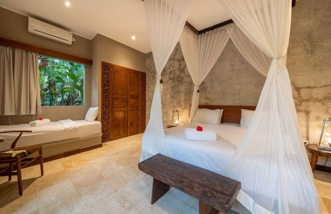 Astonishing Jungle Villa, 4 BR, Ubud With Staff - Foto 5