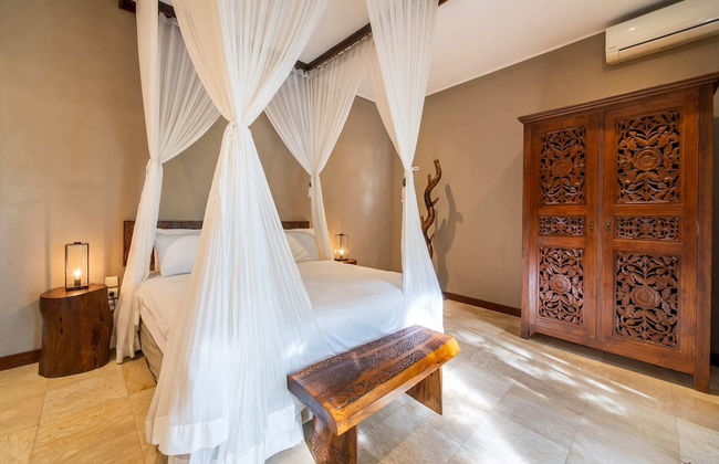 Astonishing Jungle Villa, 4 BR, Ubud With Staff - Foto 9