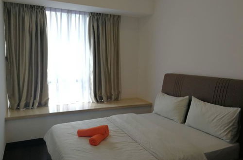 Photo 2 - JB City CIQ-R&F Shopping Mall Apartment