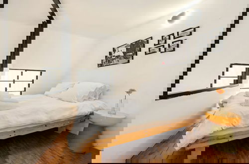 Photo 4 - Modern-Rustic Haven in the City by Sea N Rent