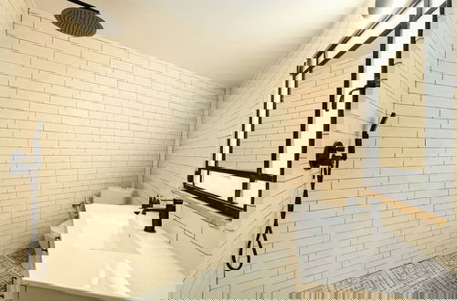 Photo 24 - Modern-Rustic Haven in the City by Sea N Rent