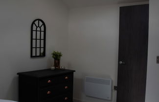 Photo 2 - BV Lush Apartment At Conditioning House Bradford