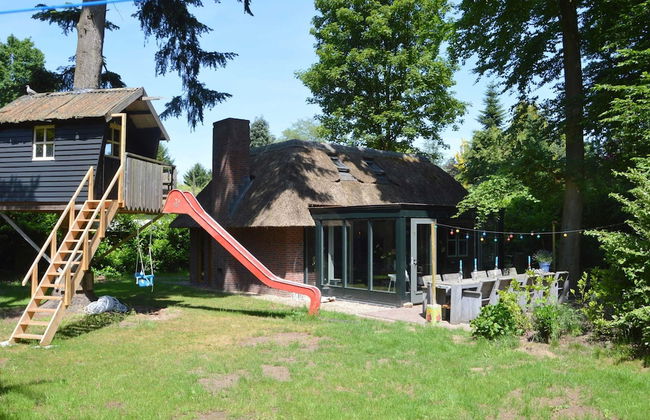Holiday Home in Haaren Near the Efteling - Foto 1