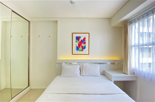 Foto 3 - Minimalist And Spacious 1Br Apartment At Parahyangan Residence