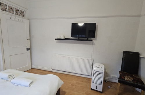 Photo 37 - London Edgware Station Apartment