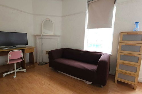 Photo 4 - London Edgware Station Apartment