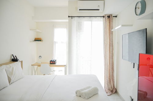 Photo 17 - Cozy and Simple Studio Apartment at Akasa Pure Living BSD