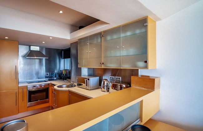 Clifton YOLO Spaces – Clifton Beachfront Executive - Foto 14