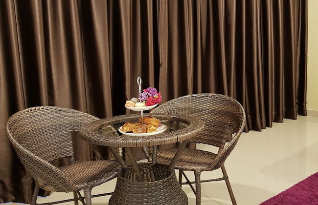 Euzmo Residences at Trefoil - Foto 26