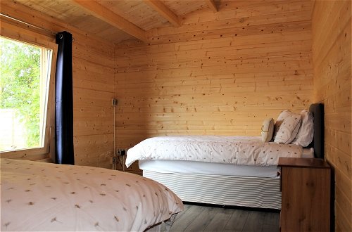 Foto 5 - Stunning 5-bed Cabin in Ashton Under Hill