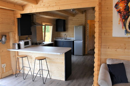 Photo 6 - Stunning 5-bed Cabin in Ashton Under Hill