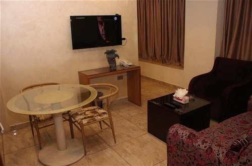 Foto 18 - Jewheret Alswefiah hotel suites