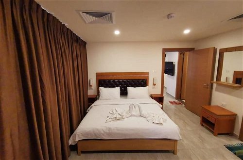 Foto 8 - Jewheret Alswefiah hotel suites