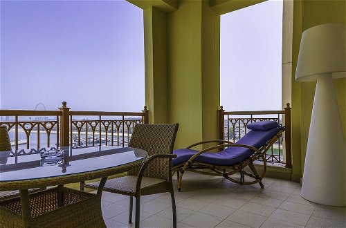 Photo 1 - Modern and Airy 2BR in Palm Jumeirah