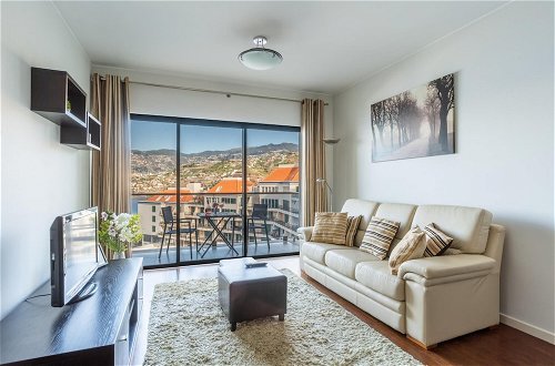 Photo 4 - Centromar Residence Ocean View by Atlantic Holiday