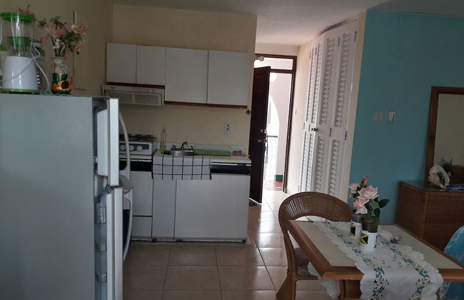 Beautiful 1-bed Beach Side Studio in Montego Bay - Photo 9