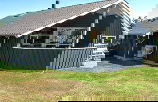 Foto 1 - 6 Person Holiday Home in Vaeggerlose