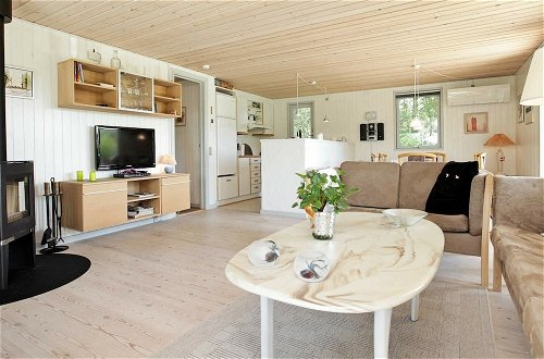 Foto 5 - 6 Person Holiday Home in Strandby