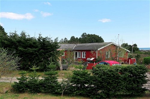Foto 17 - Serene Holiday Home in Hadsund near Sea