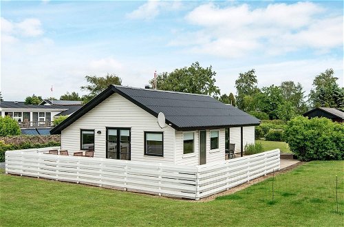 Photo 23 - 6 Person Holiday Home in Hejls