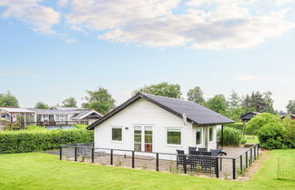 Photo 1 - 6 Person Holiday Home in Hejls