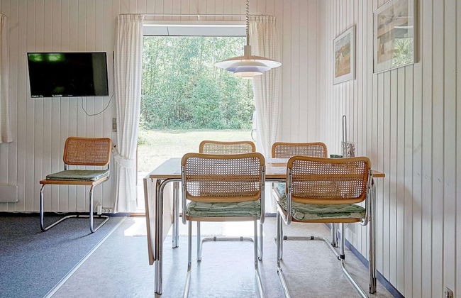 6 Person Holiday Home in Nexo - Foto 9