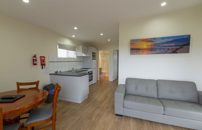 Gum Tree Caravan Park - Photo 4