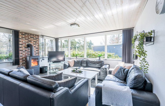 6 Person Holiday Home in Tarm - Foto 9
