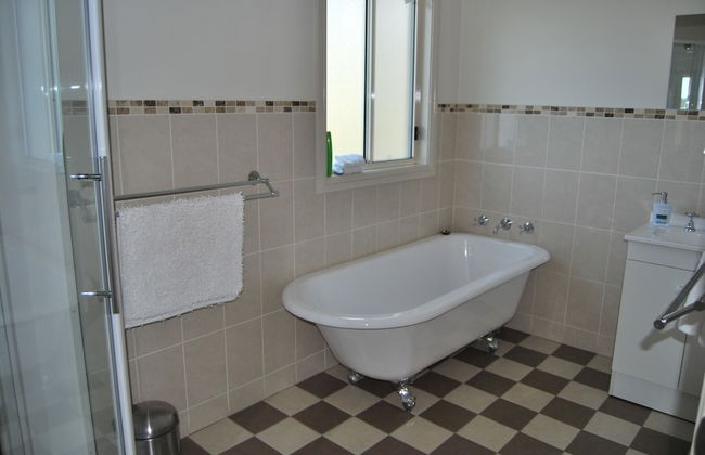 High Country Trail Rides & Farm Stay - Photo 7