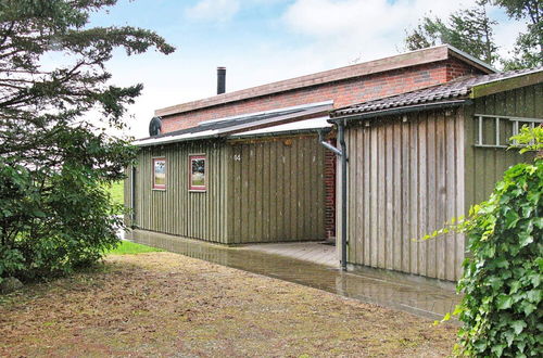 Photo 27 - Vintage Holiday Home in Struer near Open Field