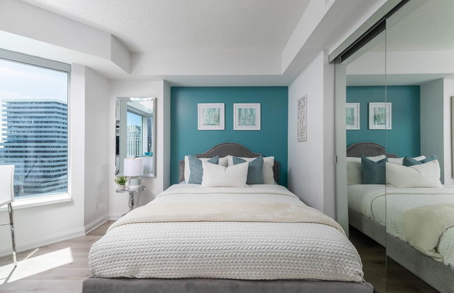 QuickStay Yorkville Condo - Yonge & Bloor - Foto 8