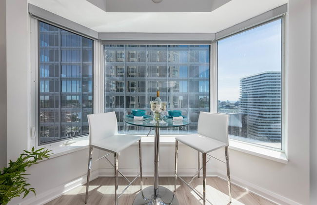 QuickStay Yorkville Condo - Yonge & Bloor - Foto 10