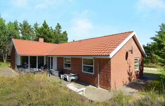 Foto 1 - 8 Person Holiday Home in Blavand